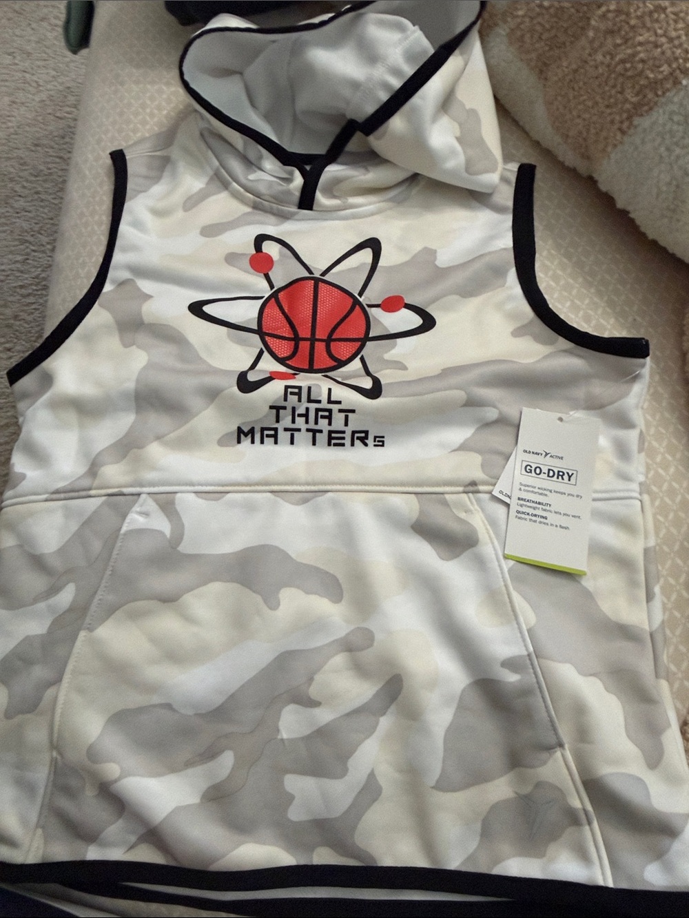 Old Navy Boys White Gray Camo Sleeveless Hoodie with Red Basketball Graphic 6/7